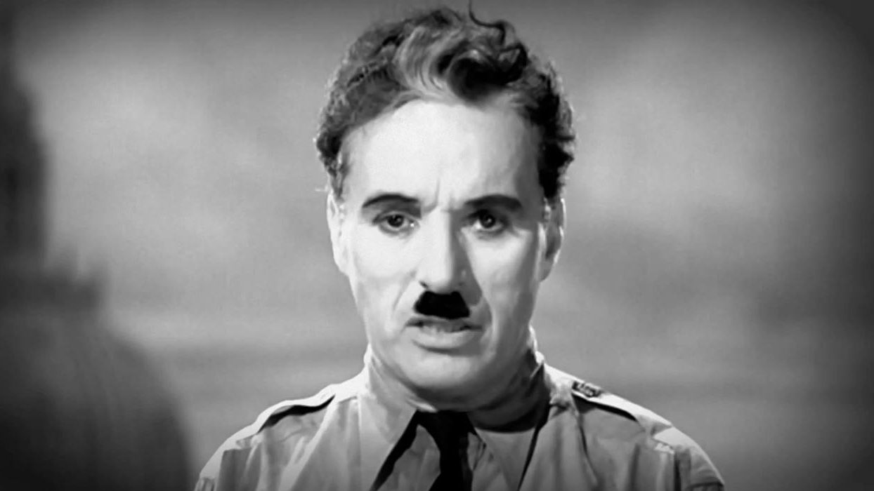Charlie Chaplin - The Great Dictator